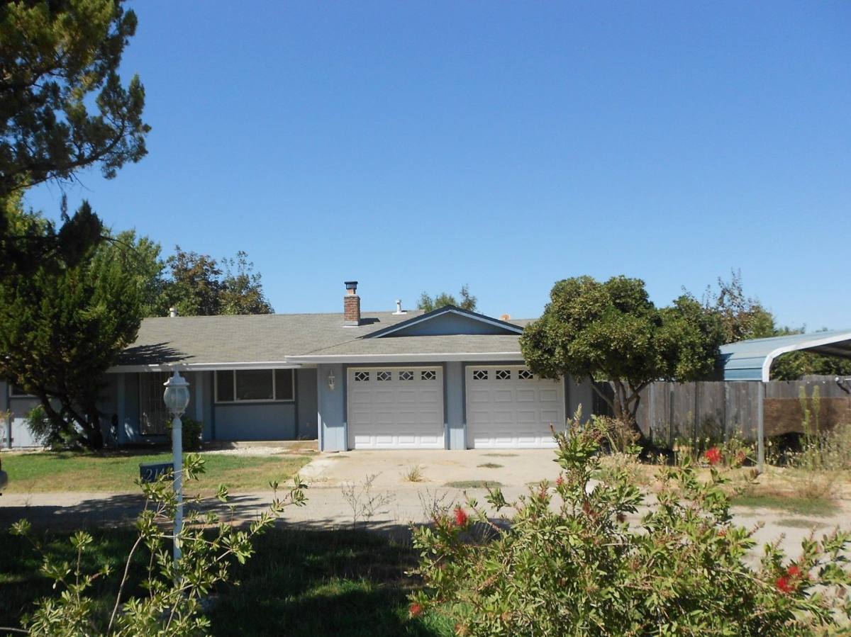 House for rent at 2141 S George Washington Blvd, Yuba City, CA 95993