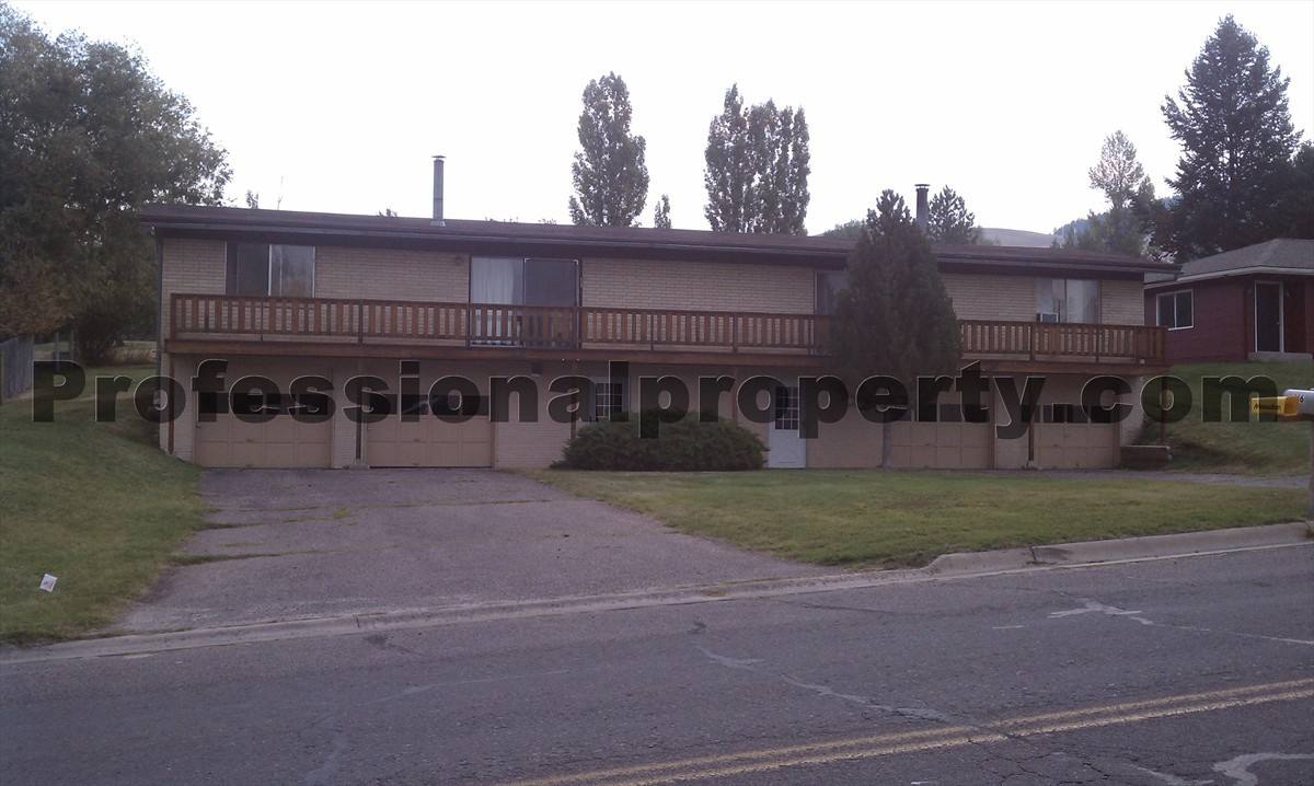 Apartment for rent at 816 818 Whitaker Dr, Missoula, MT 59803