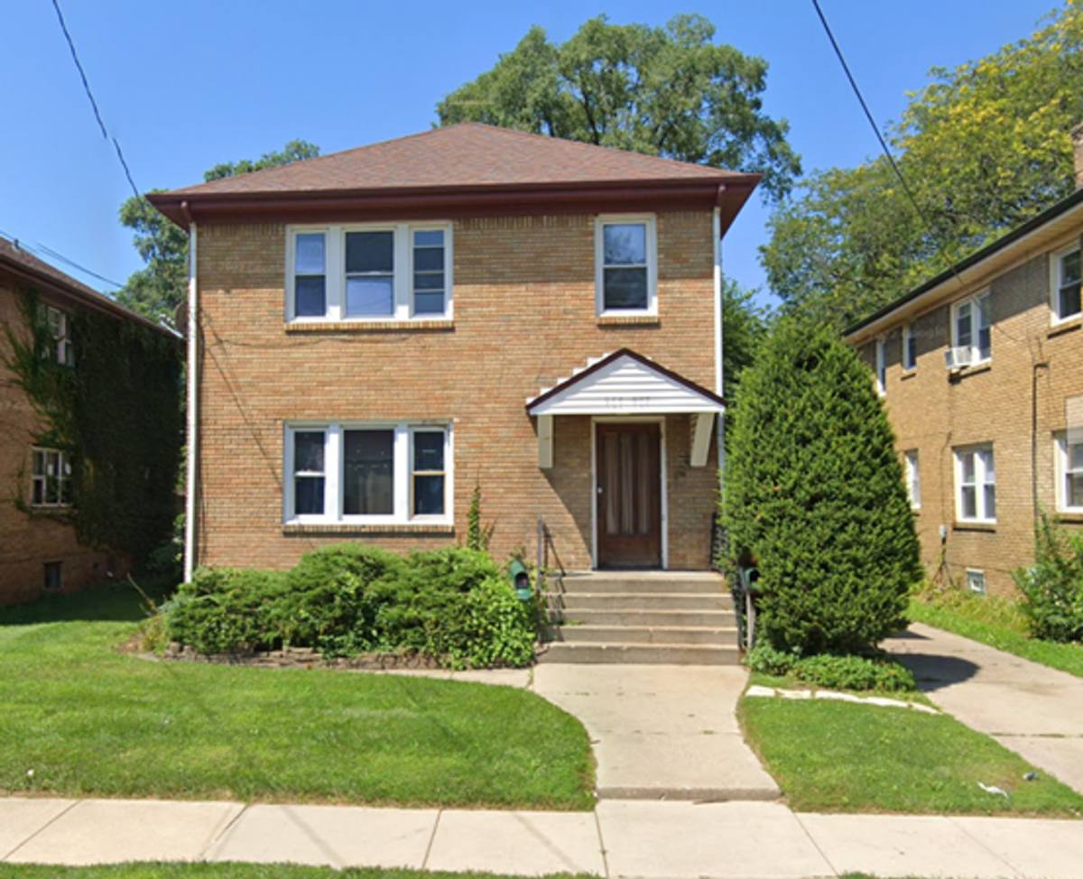 Apartment for rent at 905 14th St, Rockford, IL 61104