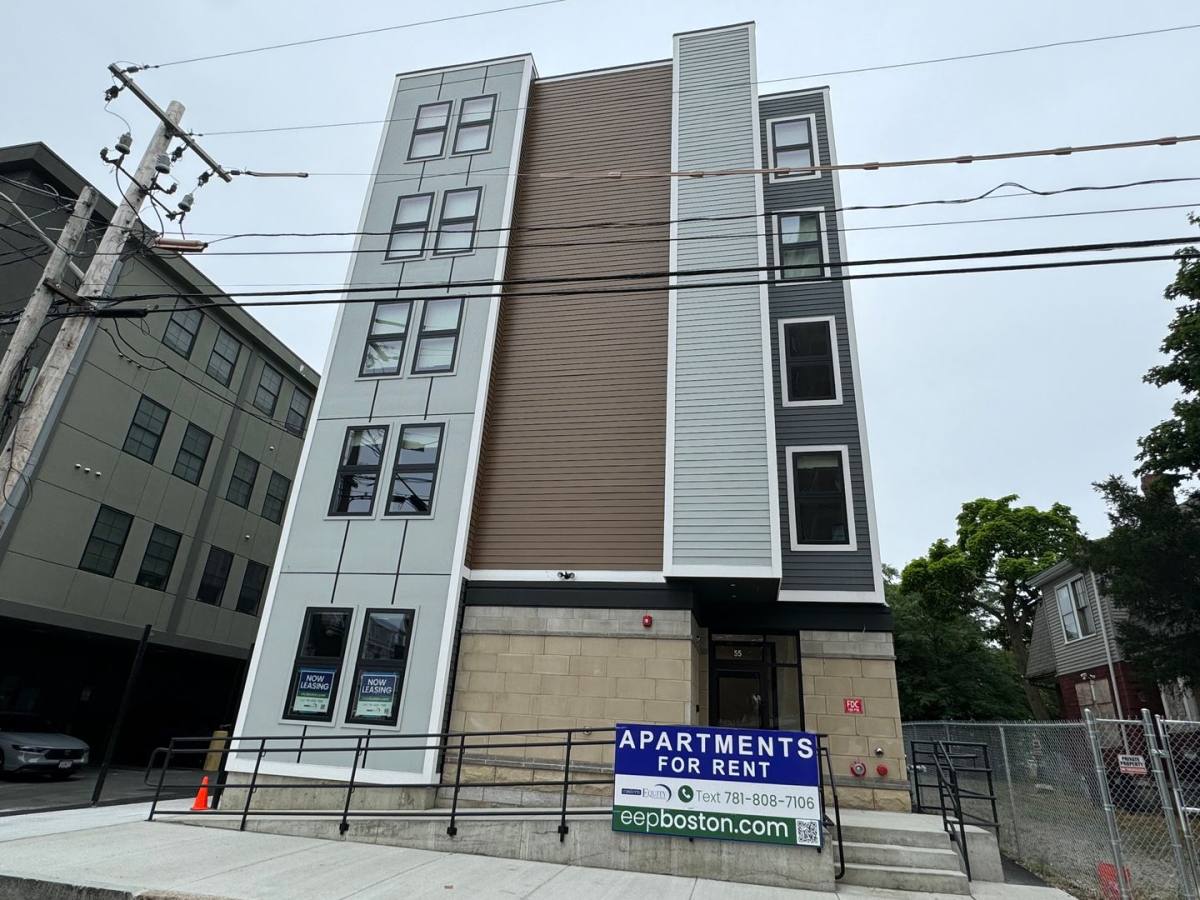 Apartment for rent at 55 Walnut Ave, Revere, MA 02151