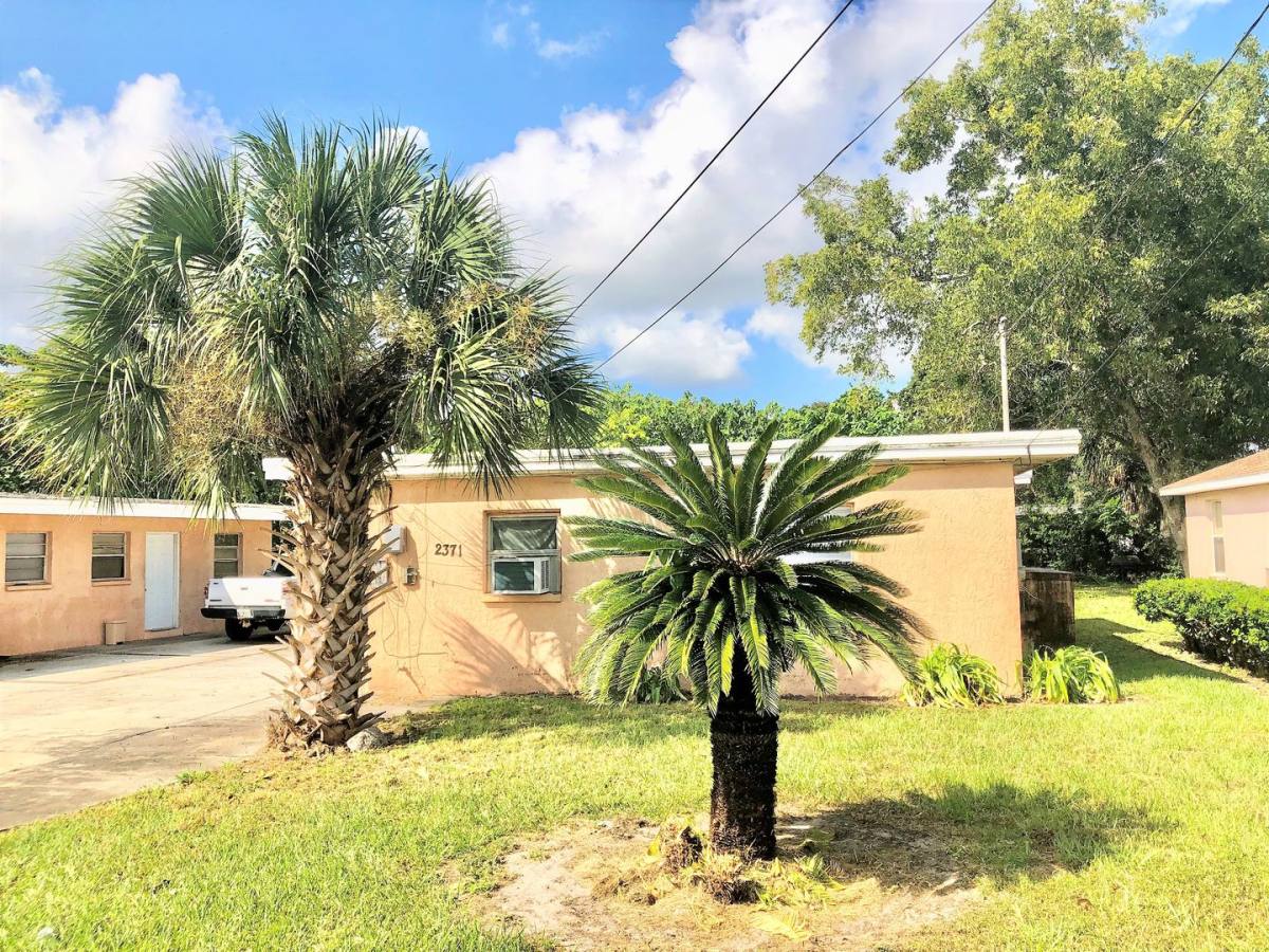 House for rent at 2371 Edwin St NE #B, Winter Haven, FL 33881