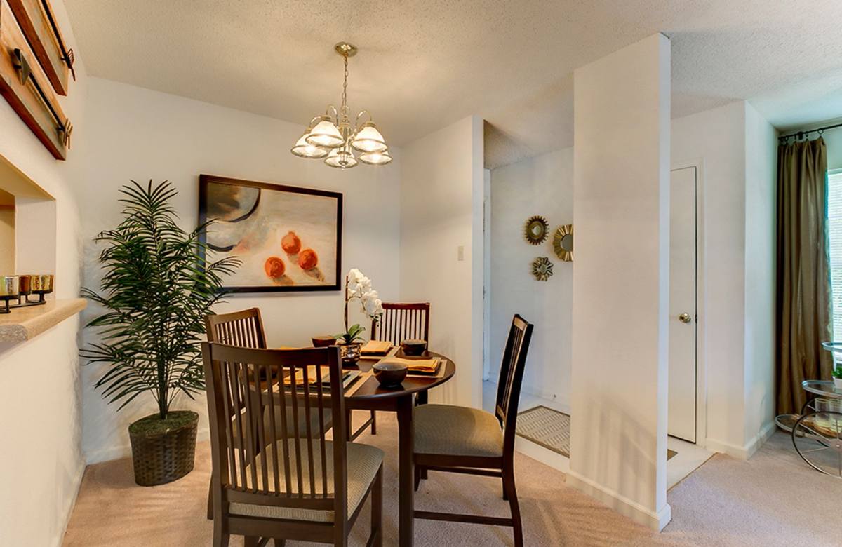 Apartment for rent at 4520 Williams Blvd, Kenner, LA 70065