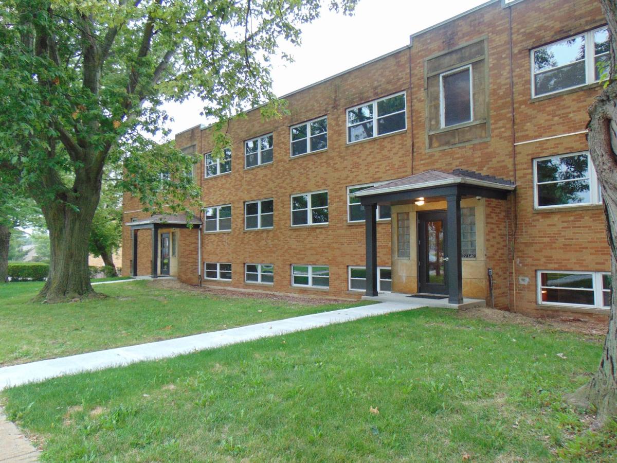 Apartment for rent at 21140-21180 Detriot Rd, Rocky River, OH 44116