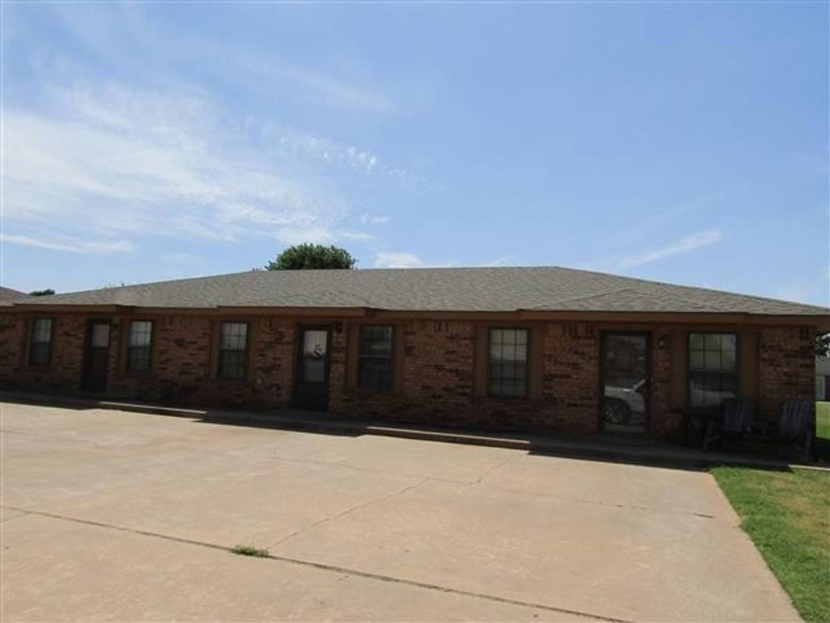 House for rent at 2120 Apple, Weatherford, OK 73096
