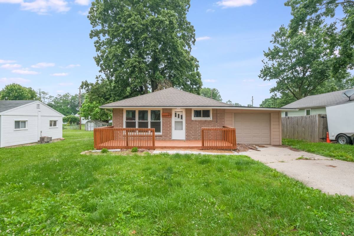 House for rent at 214 Augusta, Mahomet, IL 61853