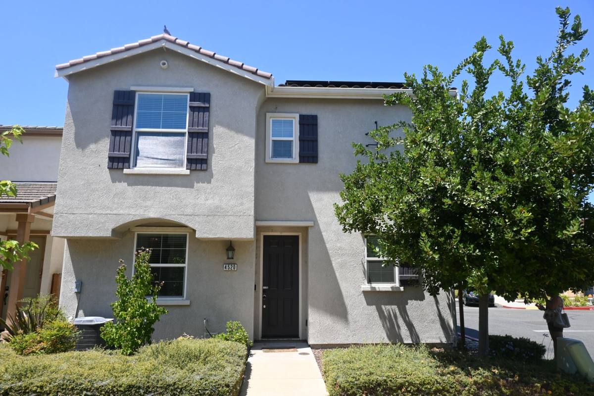 House for rent at 4520 Lerino Walk, Sacramento, CA 95823