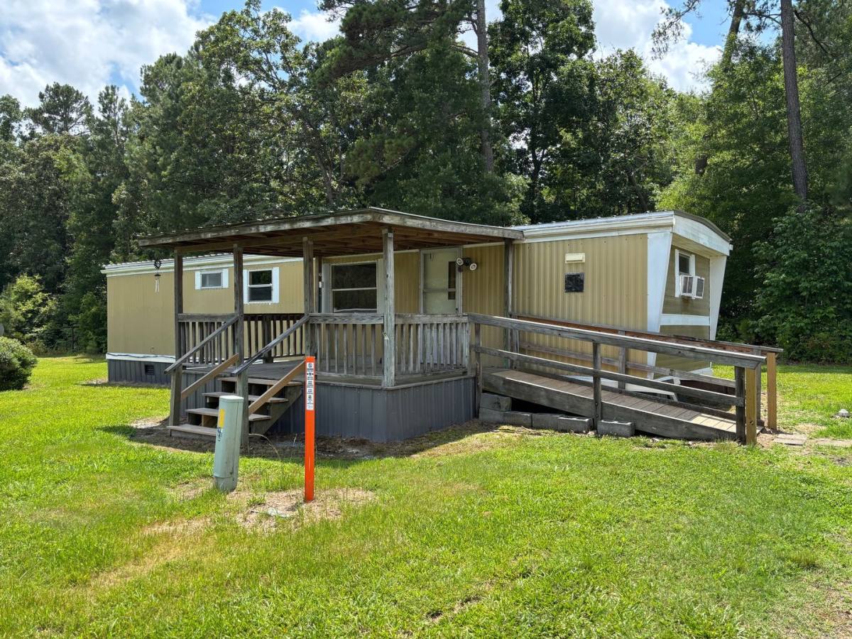 House for rent at 120 Whisper Lane, Robbins, NC 27325