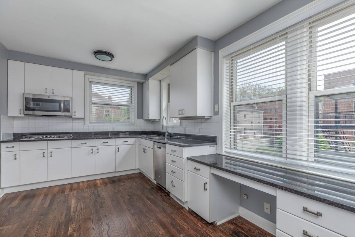 Apartment for rent at 7535 Oxford, Saint Louis, MO 63105