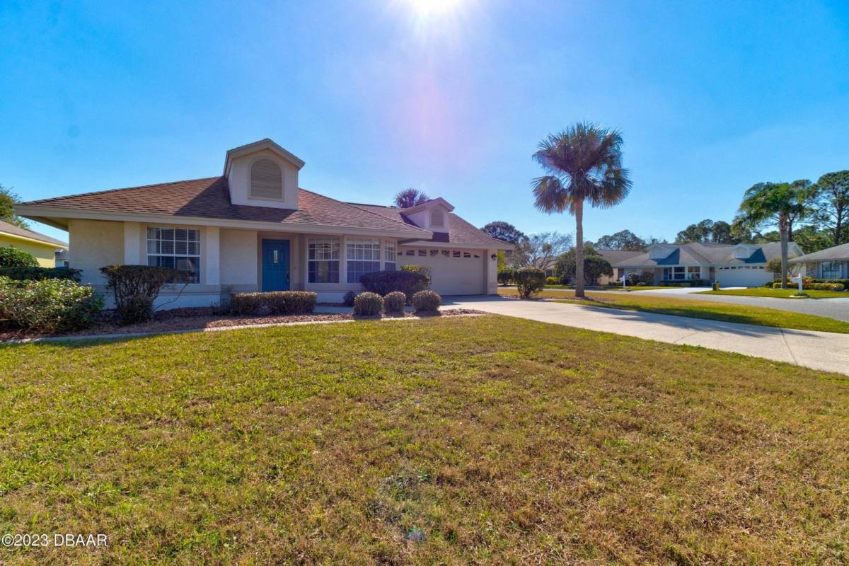 House for rent at 2011 Beaver Creek Dr, Port Orange, FL 32128