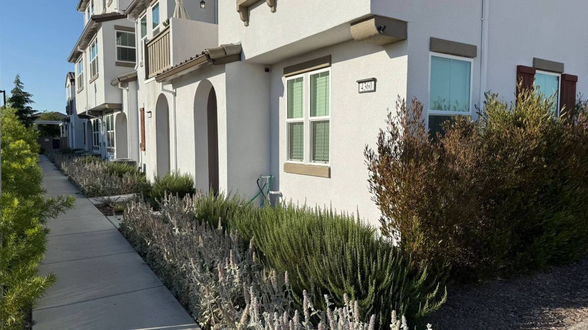 House for rent at 4360 Colmars Walk, Sacramento, CA 95834