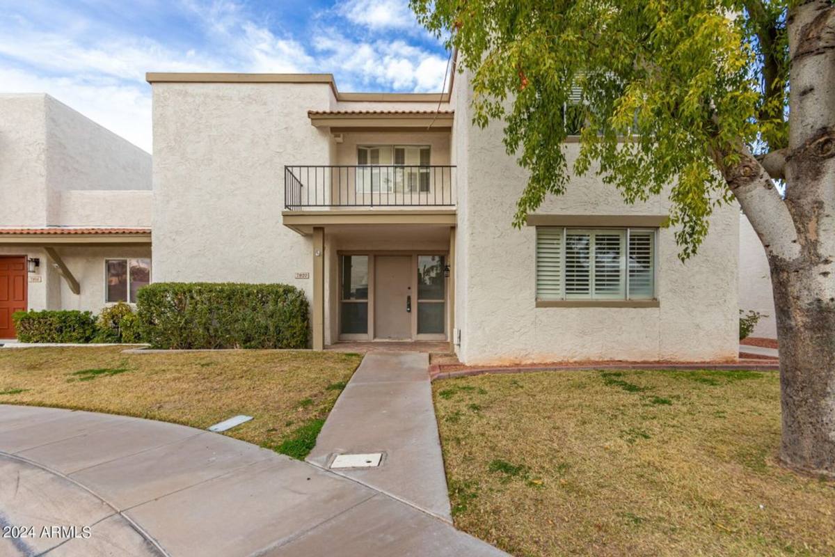 Townhouse for rent at 7820 E Vernon Ave, Scottsdale, AZ 85257
