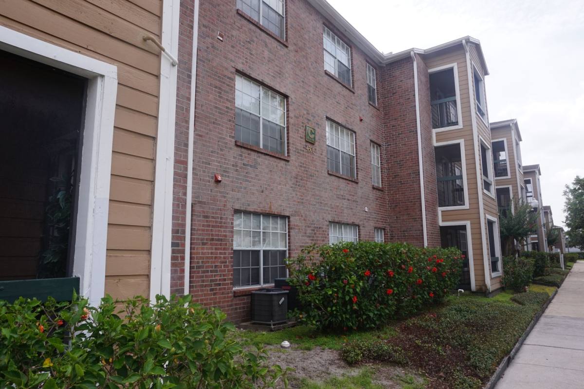 Condo for rent at 4301 Lizshire Dr, Orlando, FL 32822