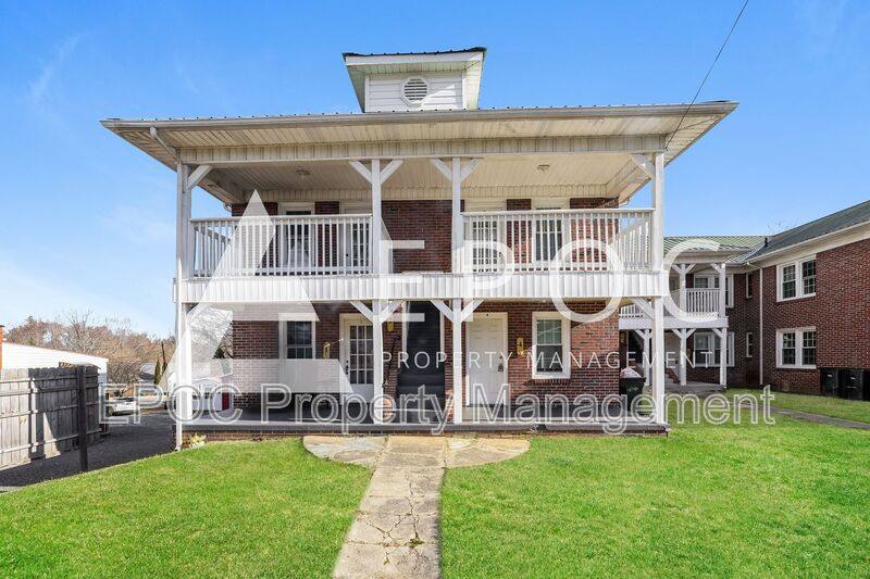 Apartment for rent at 1007 S Main St #3, Mount Airy, NC 27030