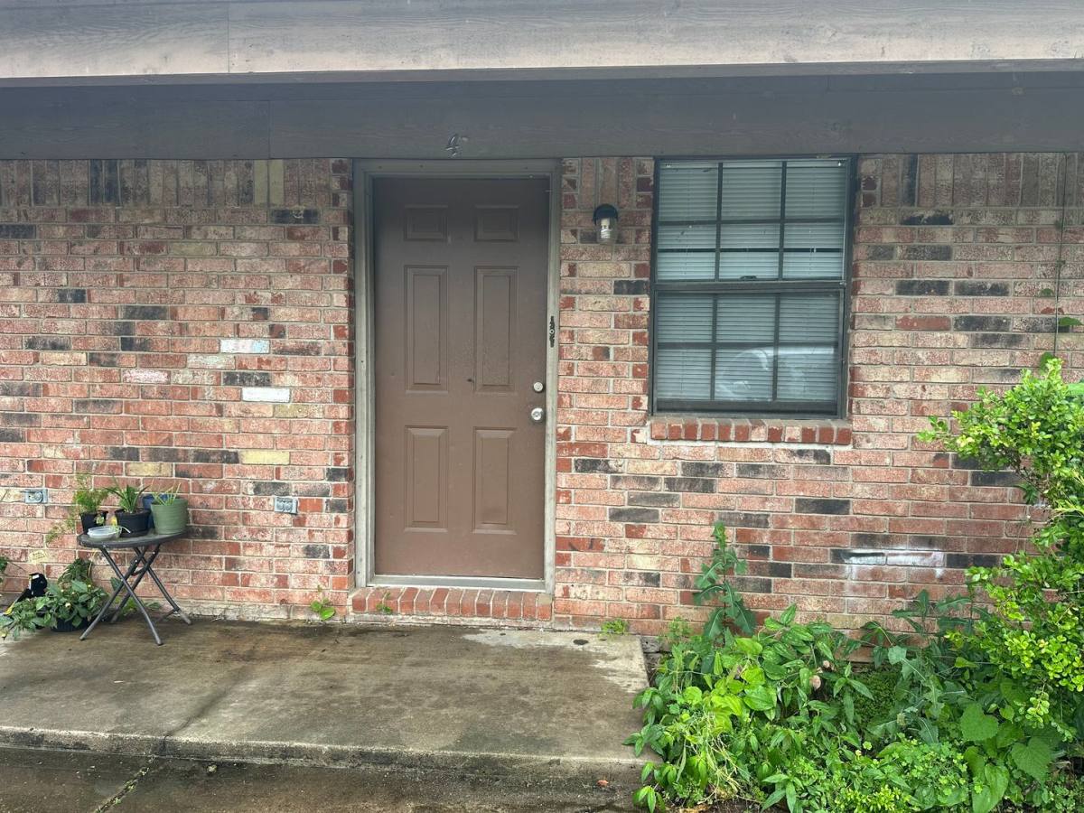 Apartment for rent at 710 E O St 1-5, Russellville, AR 72801