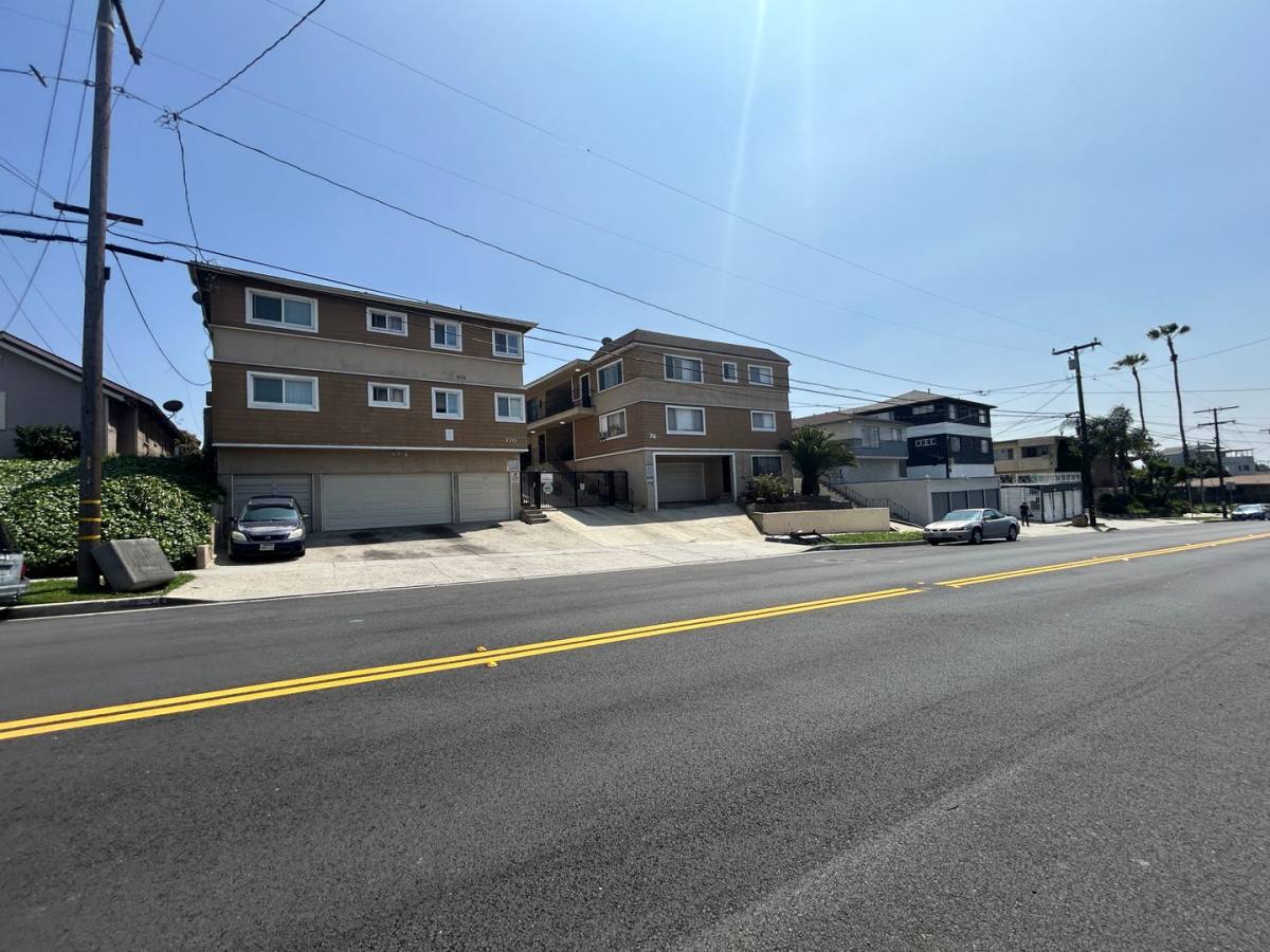 Apartment for rent at 316 E Hyde Park Blvd #CENTINELA, Inglewood, CA 90302
