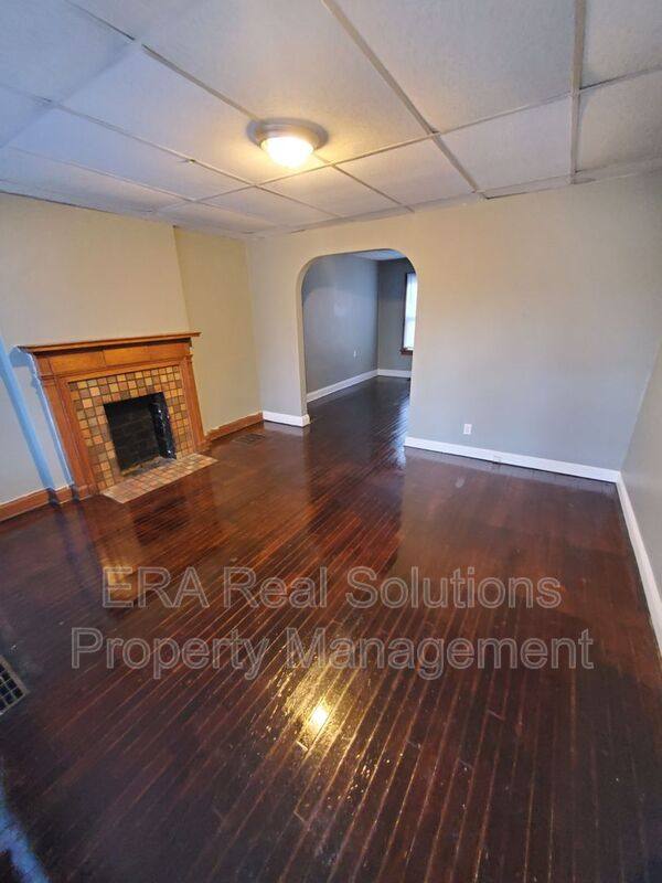 Townhouse for rent at 178-184 Burgess #180, Columbus, OH 43204