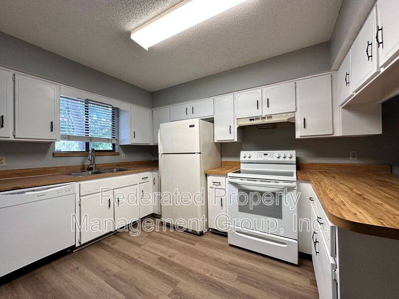 Townhouse for rent at 4443 Windergate Dr, Jacksonville, FL 32257