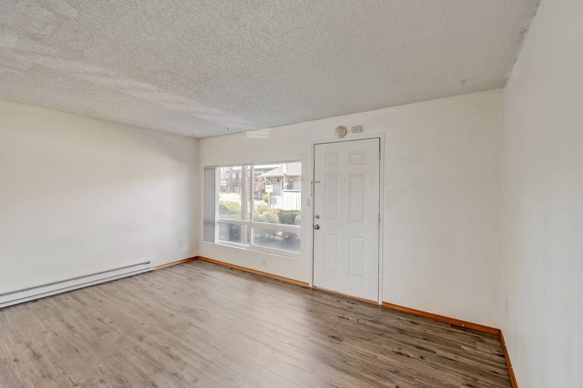 Apartment for rent at 10012 4th Ave W, Everett, WA 98204