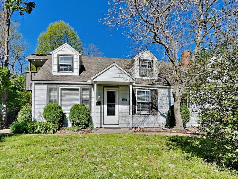 House for rent at 5128 Rinker Rd, Kansas City, MO 64129
