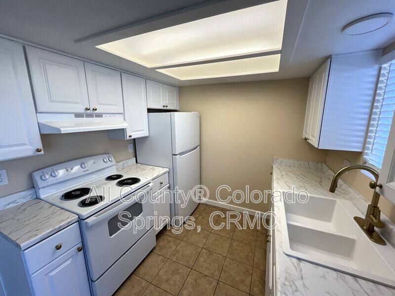 Townhouse for rent at 3074 Starlight Circle, Colorado Springs, CO 80916