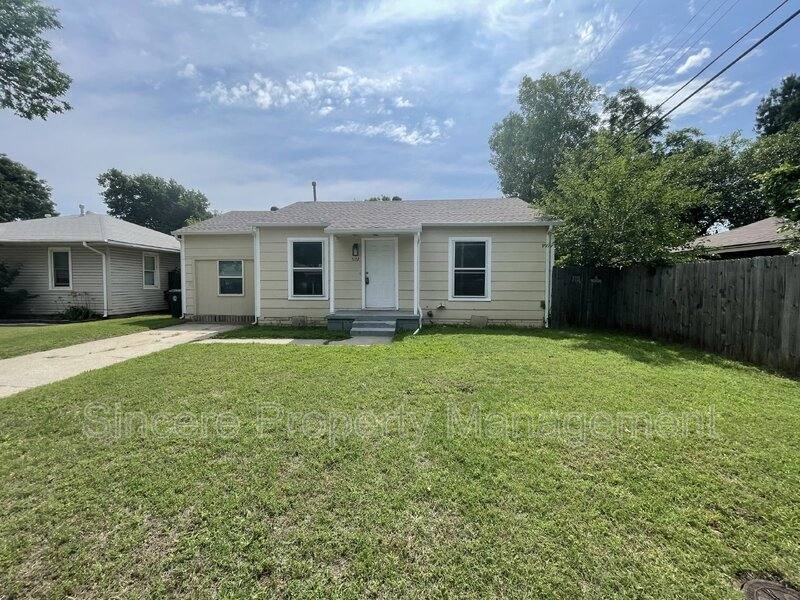 House for rent at 5102 N Beaver Ave, Bethany, OK 73008