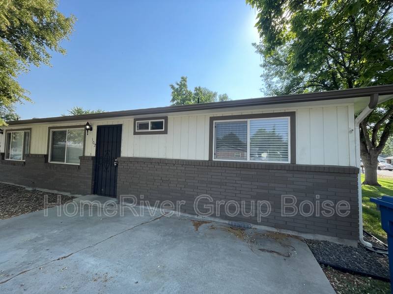 Apartment for rent at 102 N Homedale Ave, Caldwell, ID 83605