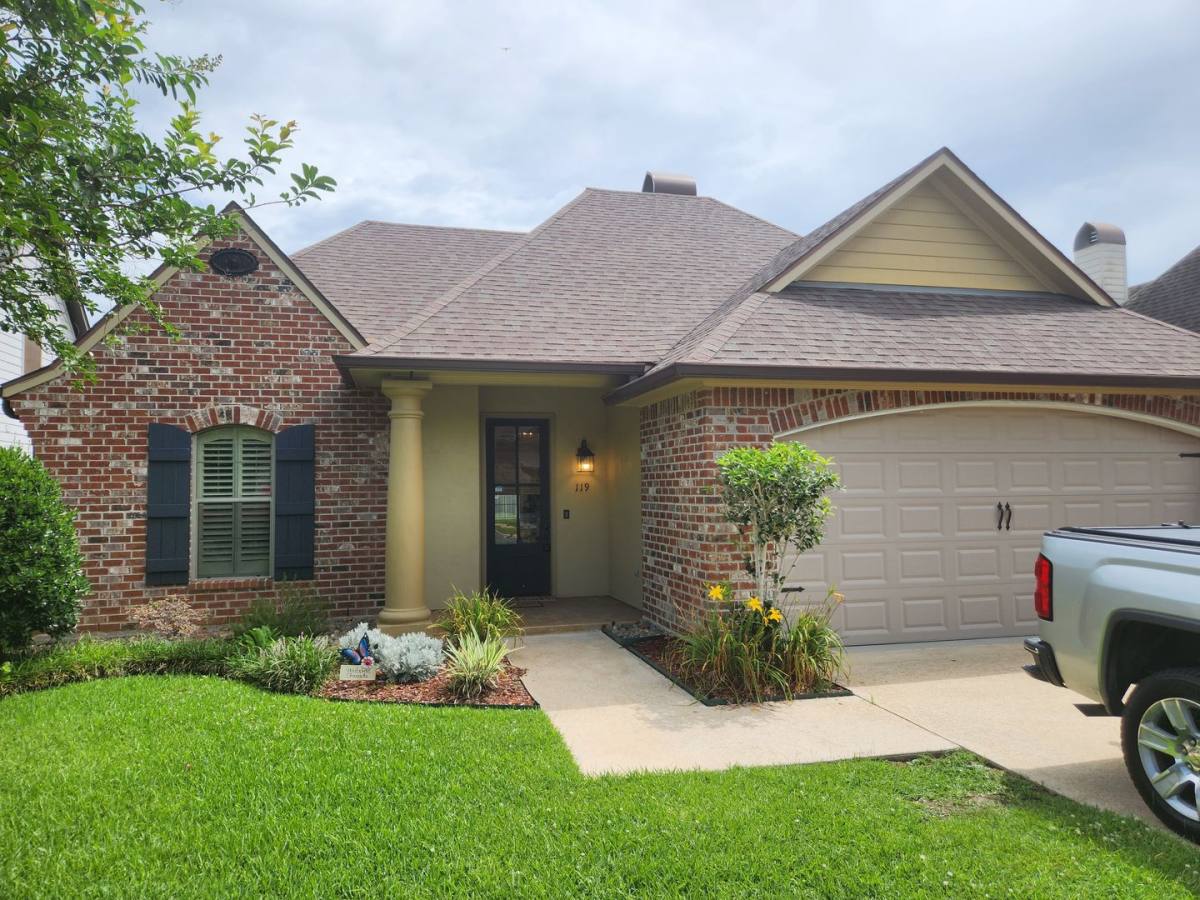 House for rent at 119 Metairie Court, Lafayette, LA 70503