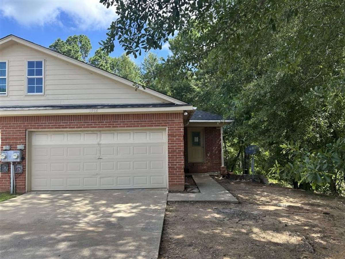 Townhouse for rent at 3966 McDonald Rd, Tyler, TX 75701