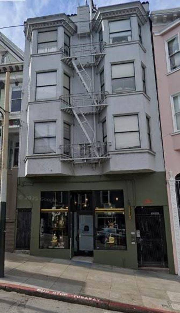 Apartment for rent at 657-659 Fillmore St, San Francisco, CA 94117
