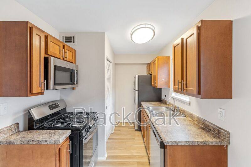 Apartment for rent at 1021 St Paul Court #4, Louisville, KY 40203