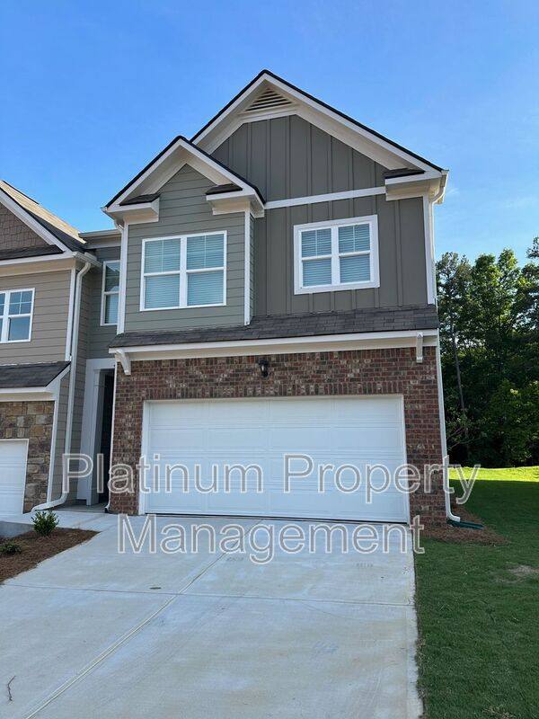 Townhouse for rent at 488 Stoneybrook Dr, Dahlonega, GA 30533