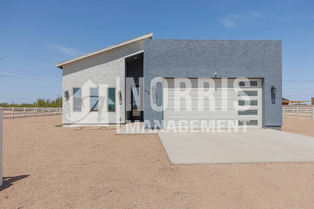 House for rent at 4210 N Roble Circle, Eloy, AZ 85131