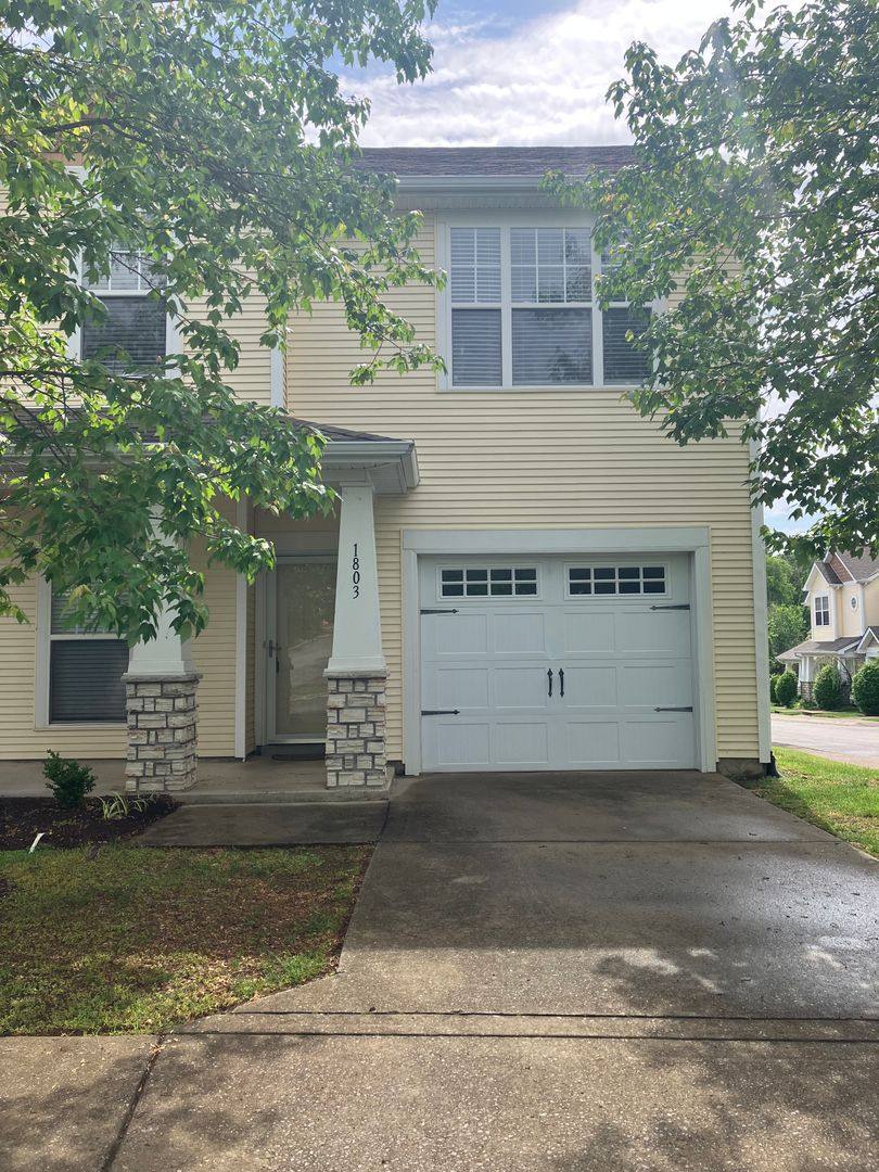Townhouse for rent at 1803 Lincoya Bay Dr, Nashville, TN 37214