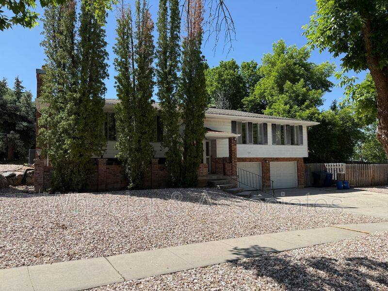 House for rent at 1597 Navajo Dr, Ogden, UT 84403