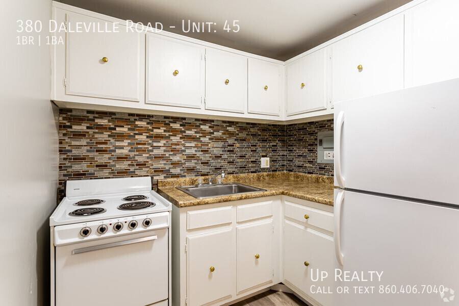 Apartment for rent at 380 Daleville Rd, Willington, CT 06279