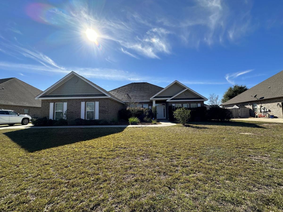 House for rent at 513 Gadwell St, Crestview, FL 32539