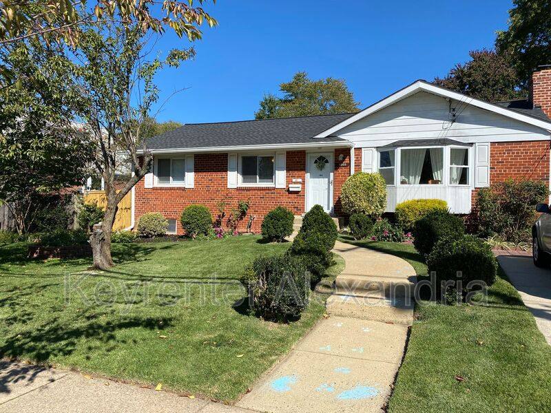 House for rent at 4809 Taney Ave, Alexandria, VA 22304
