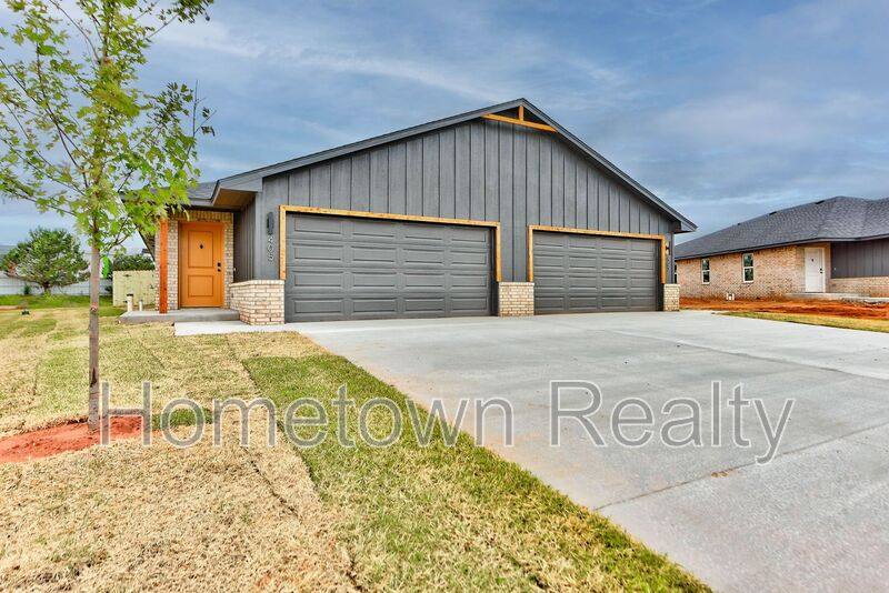 Townhouse for rent at 403 N Canyon Terrace, Mustang, OK 73064