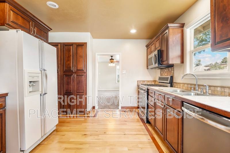 House for rent at 2903 W Madison Ave, Boise, ID 83702
