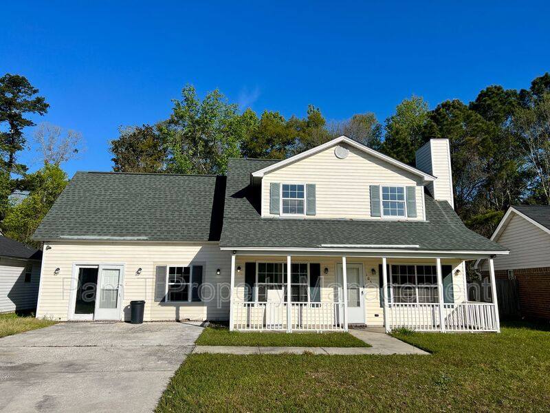 Apartment for rent at 105 Laurelwood Dr, Savannah, GA 31419