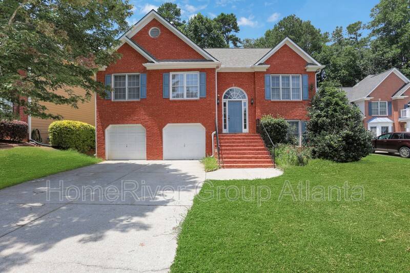 House for rent at 5425 Huntington Mist Dr, Stone Mountain, GA 30087
