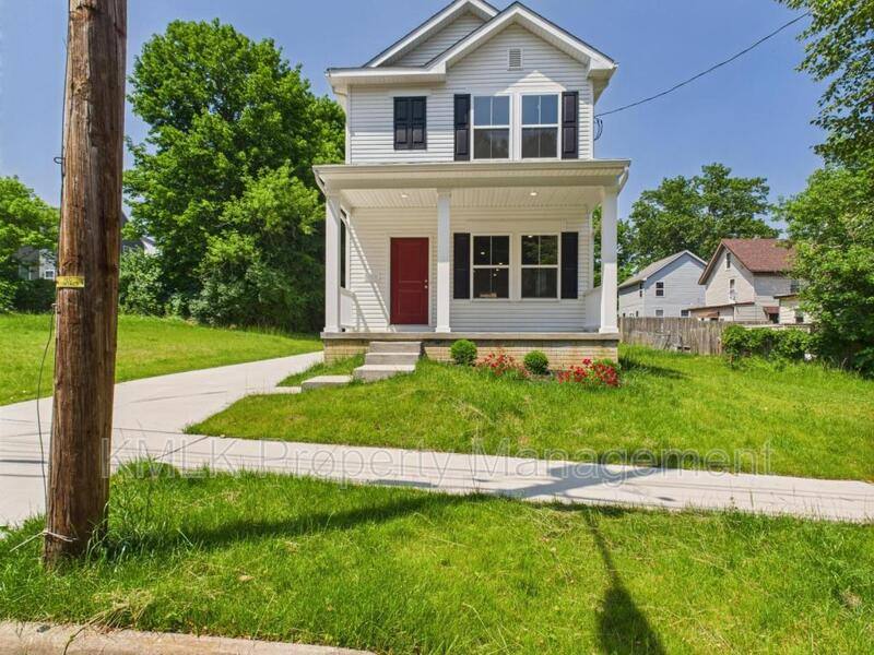 House for rent at 518 Bishop St, Akron, OH 44307