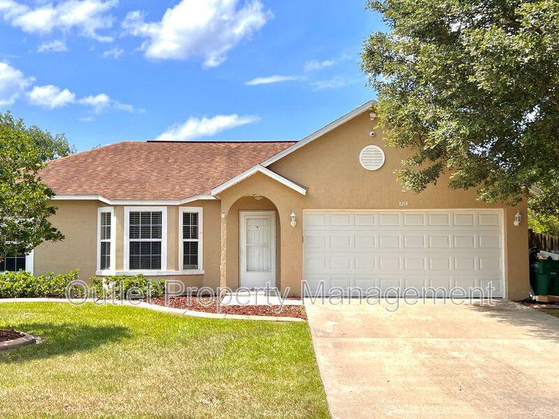 House for rent at 3214 Crestwood Forest Dr, Deltona, FL 32725