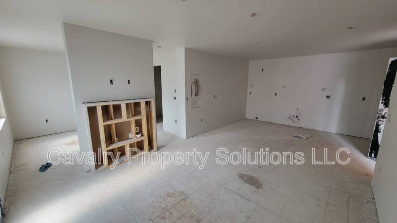 Apartment for rent at 1221 Commonwealth Ave #101, Duluth, MN 55808