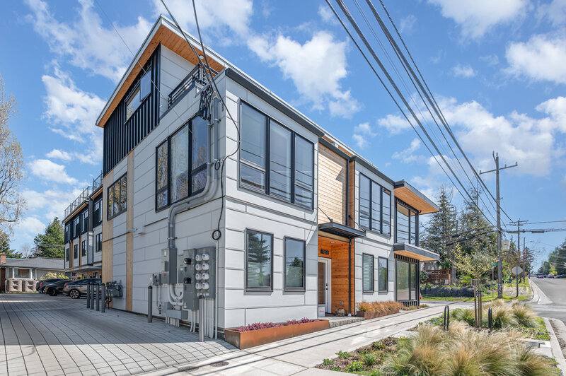 Townhouse for rent at 4214 SW 100th St, Seattle, WA 98126