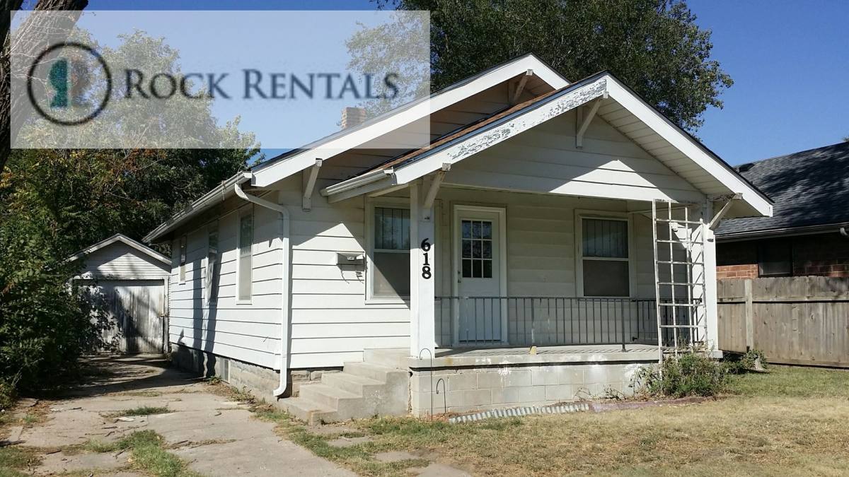 House for rent at 618 W 6th Ave, Hutchinson, KS 67501