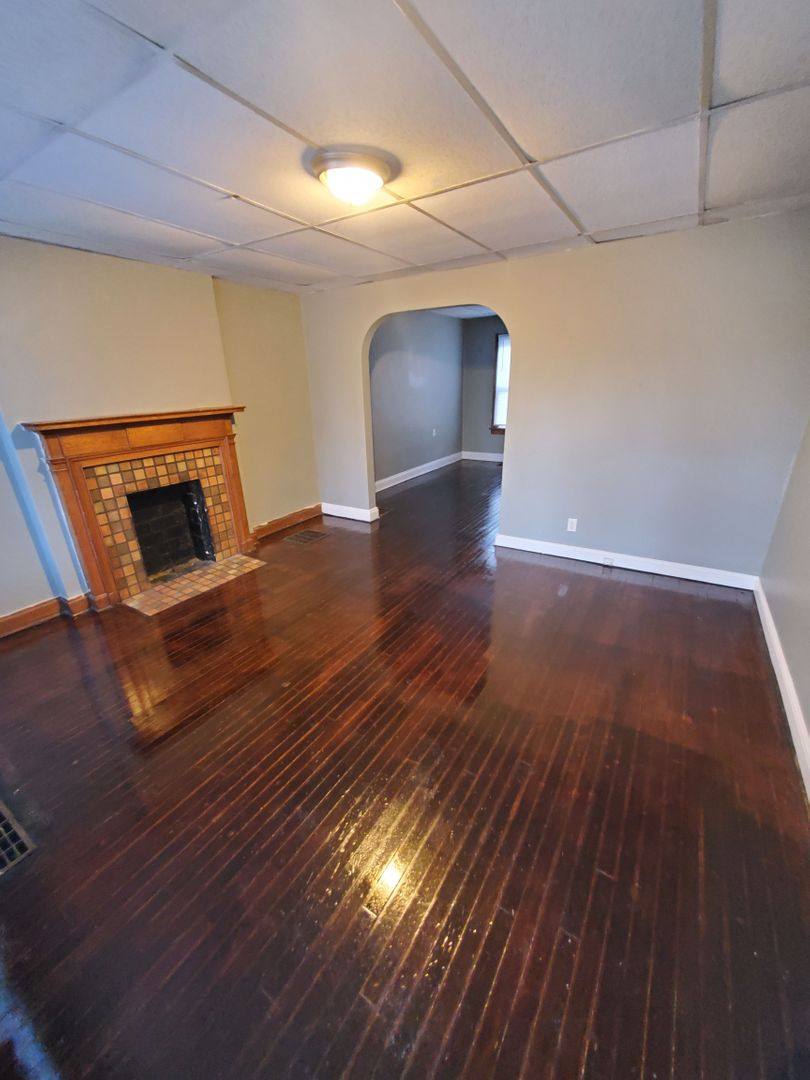 Apartment for rent at 178-184 N Burgess Ave, Columbus, OH 43204