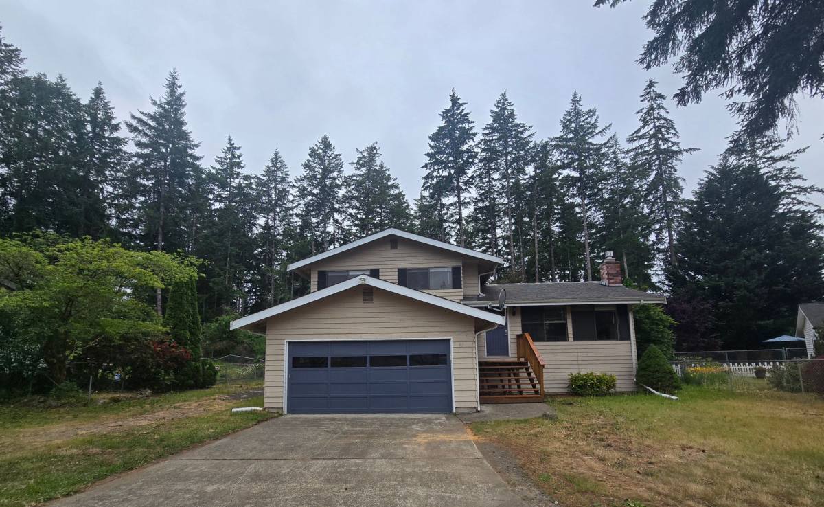 House for rent at 41 E Noble Place, Shelton, WA 98584