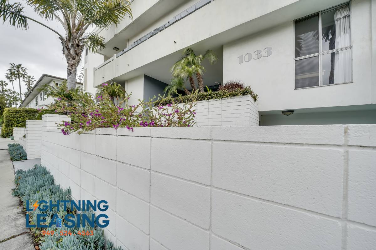 Apartment for rent at 1036 3rd St #104D, Santa Monica, CA 90403