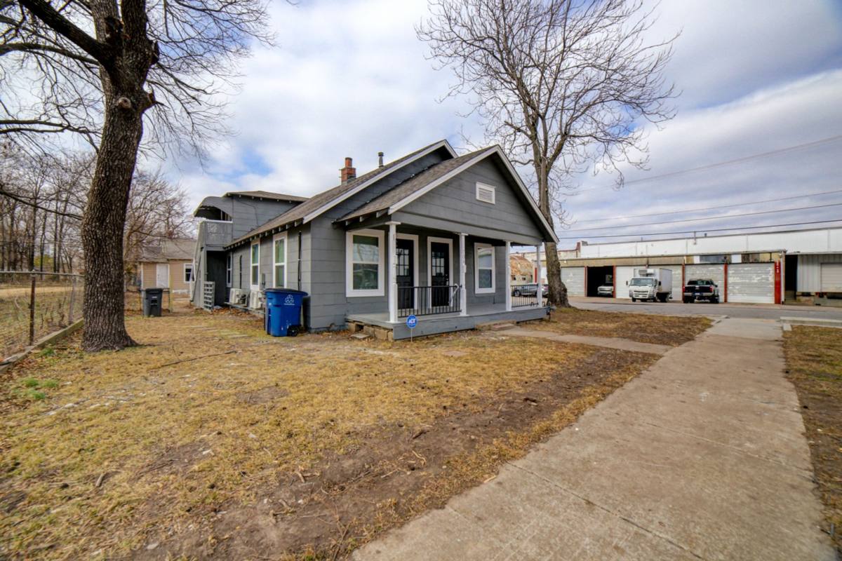 Apartment for rent at 702 S Trenton Ave, Tulsa, OK 74120